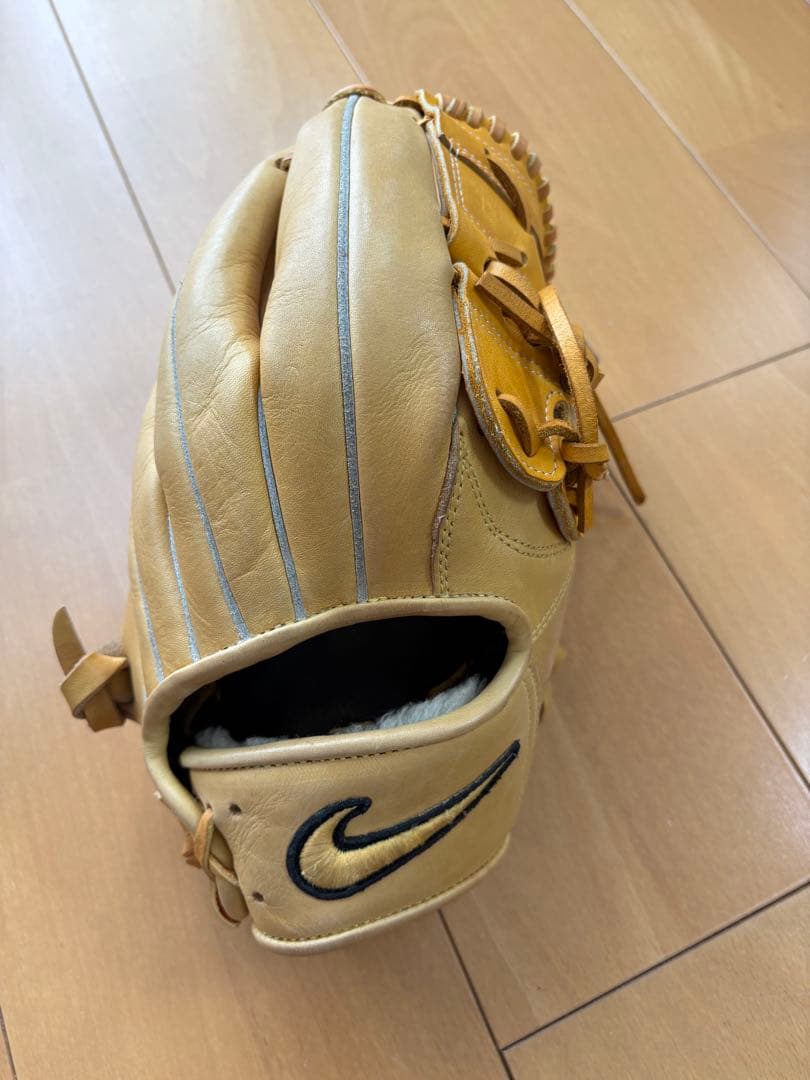 ナイキ グローブ 内野手 硬式