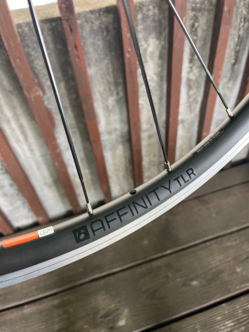 お買い得⭐︎フルカーボンロードバイク BOMA SAI フル105（R7000）
