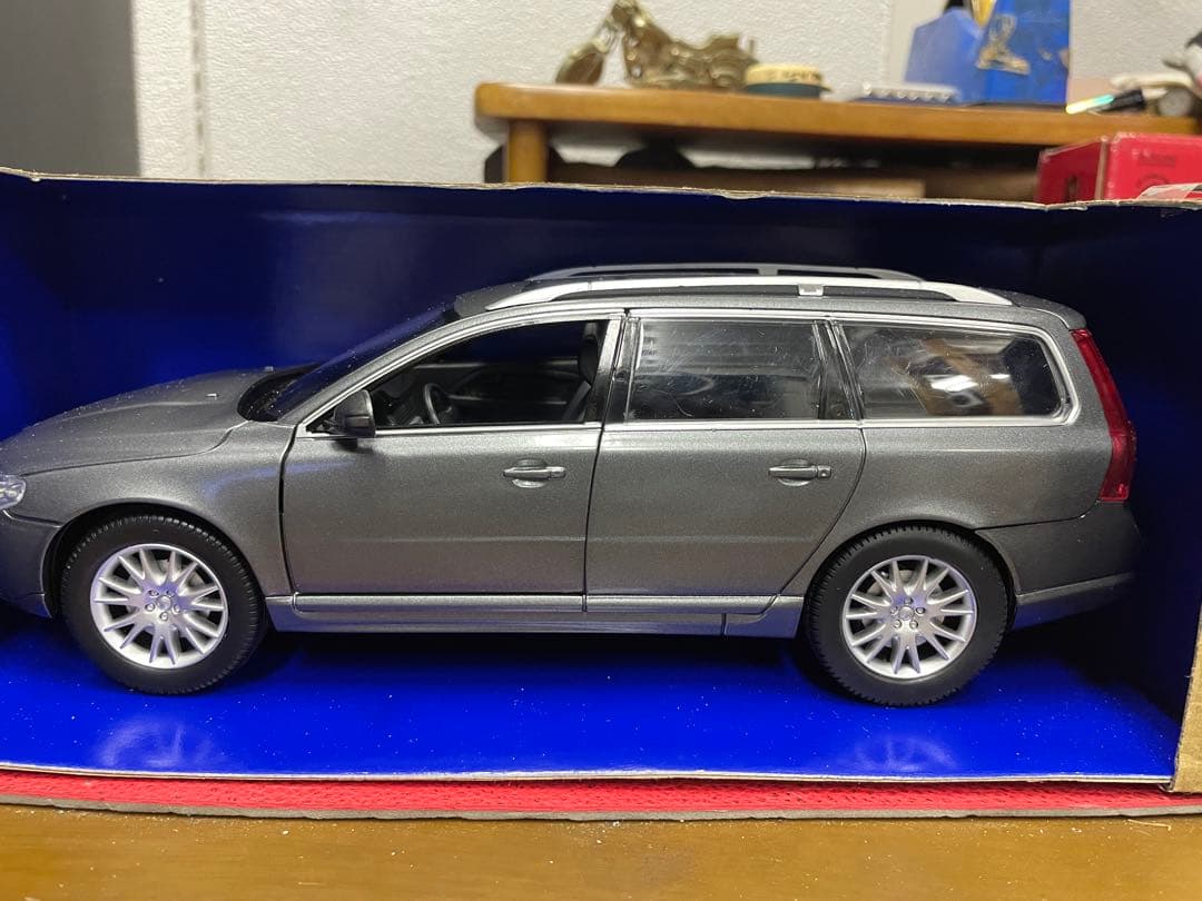 ボルボ　V70