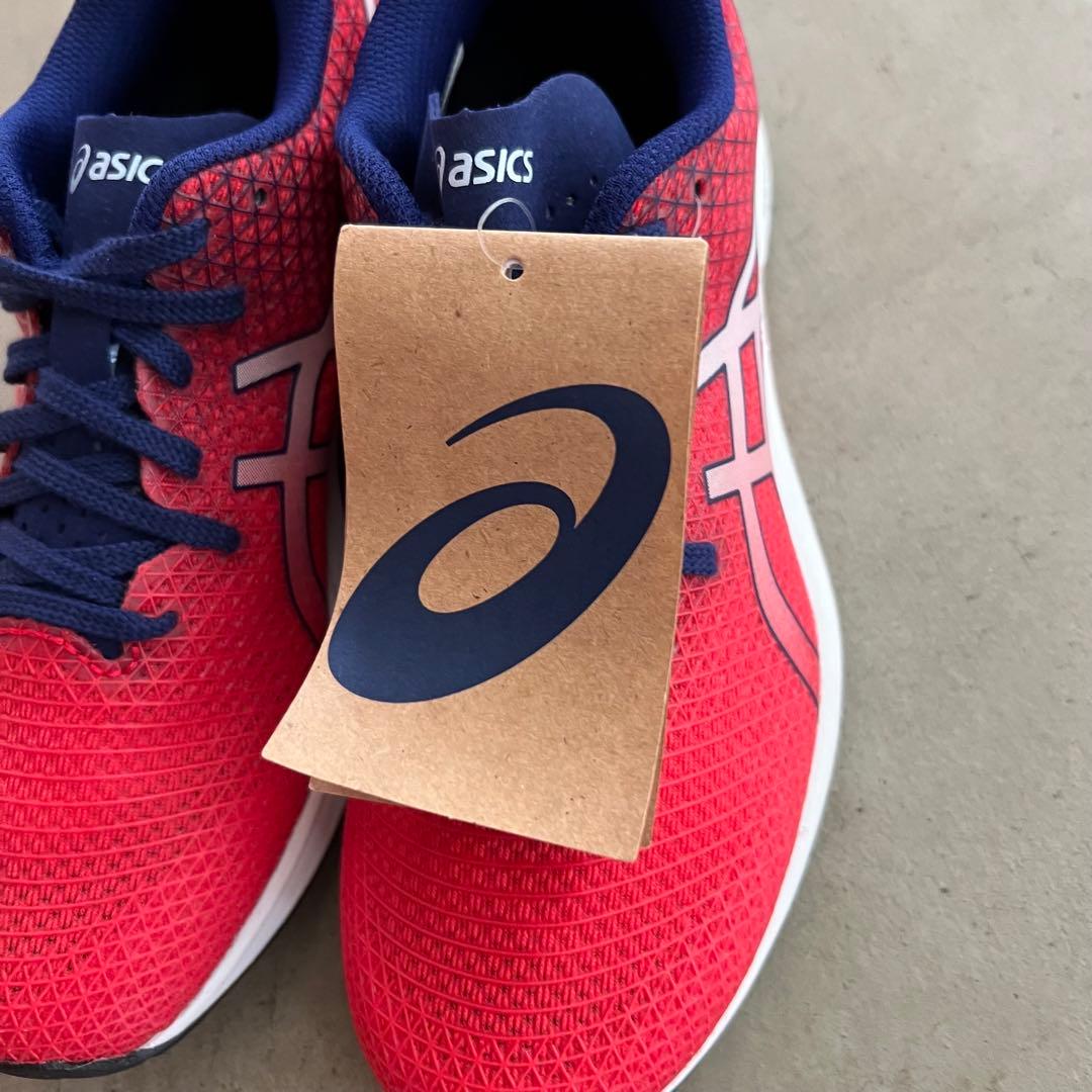 新品未使用　asics アシックス　23.5　ライトレーサー4