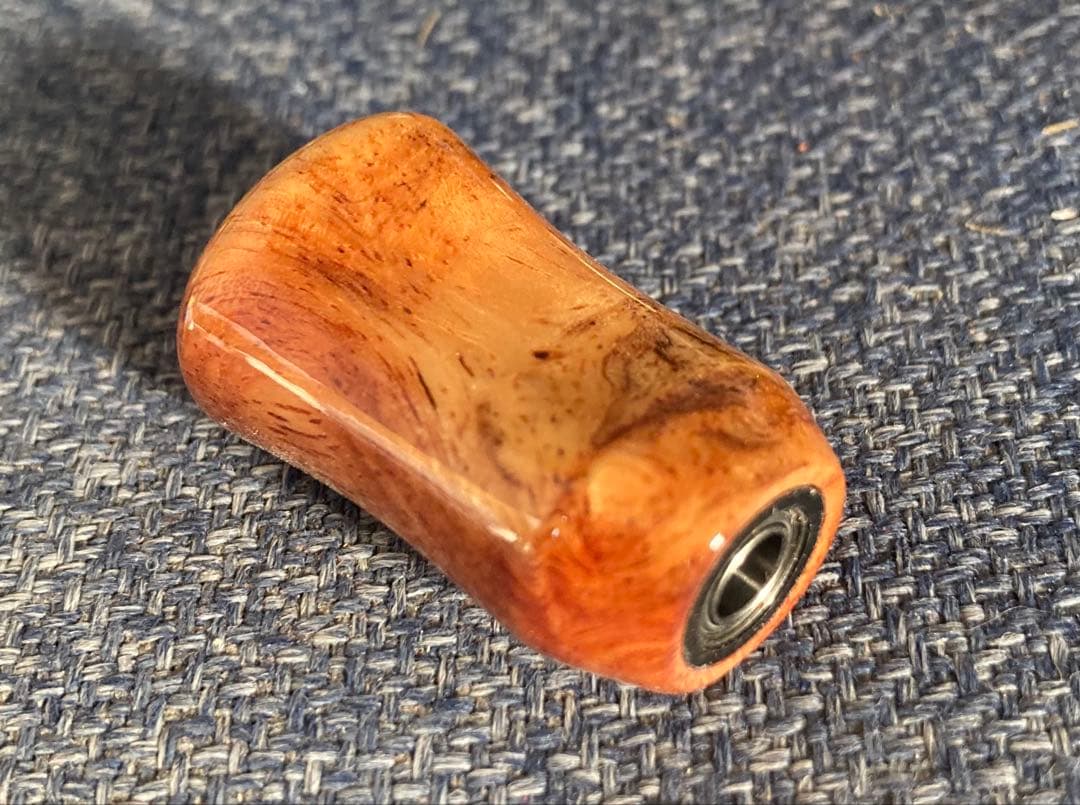 わたらせ樹脂工房製花梨瘤紅白　カーディナル用ベアリング仕様
