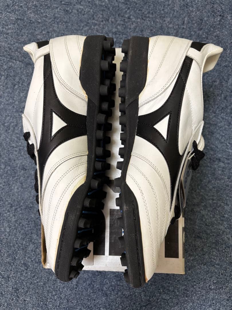 Mizuno BEIRA RIO27.0cm ホワイト/ブラック