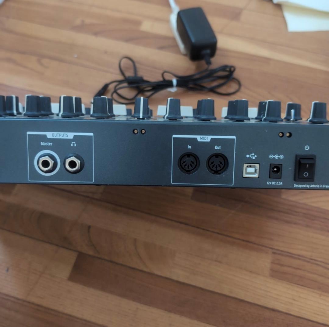 鍵盤楽器 ARTURIA minibrute 2s