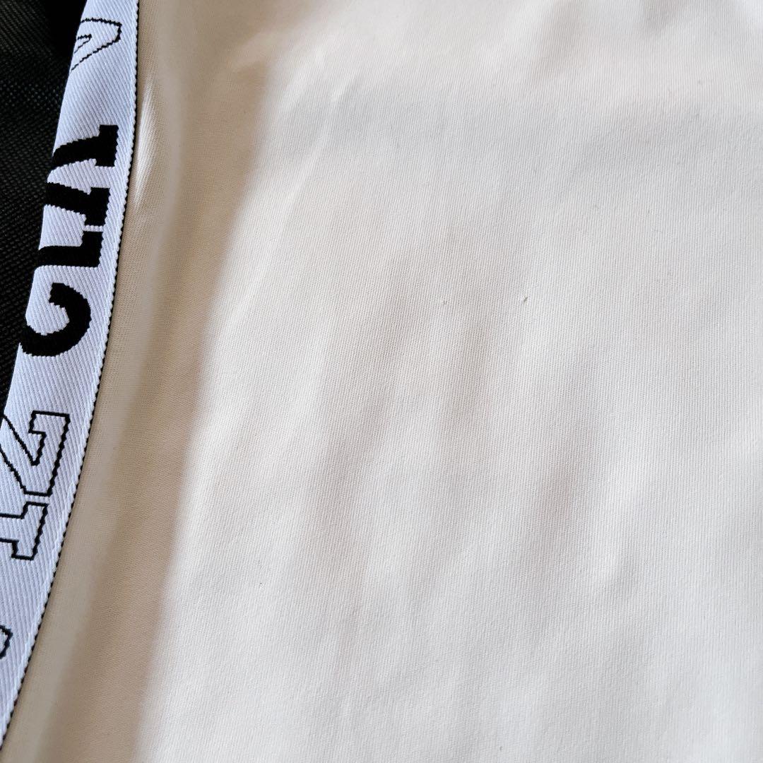V12 ヴィトゥエルヴ✨23SS サイドテープ モックネック シャツ ゴルフ