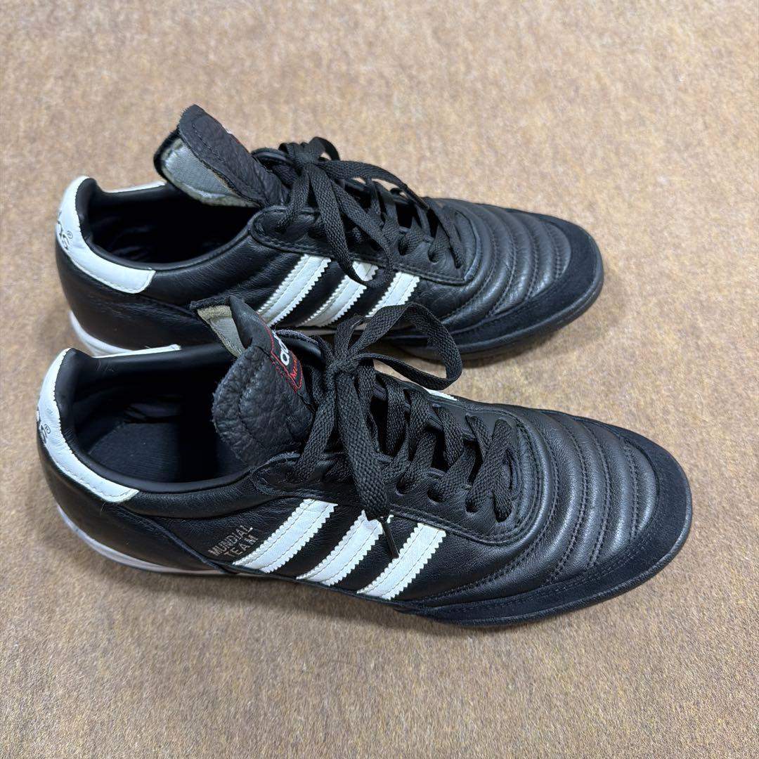 adidas Mundial Team ブラック サッカーシューズ 26cm