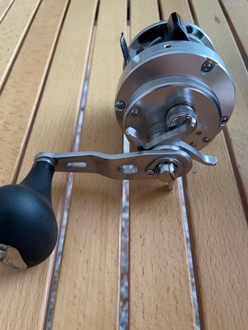 SHIMANO OCEA CALCUTTA 300HG リール