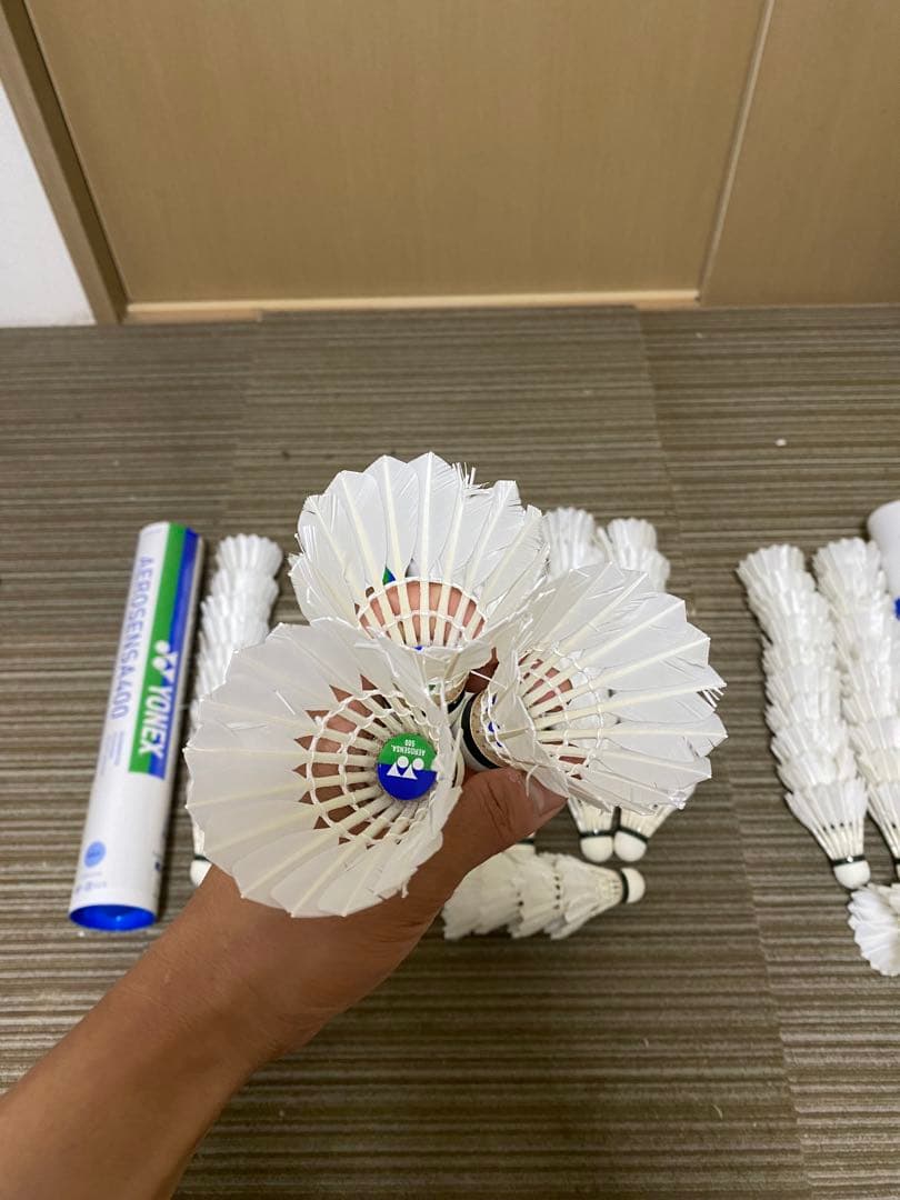 YONEX AEROSENSA 600、500,400バドミントンシャトル