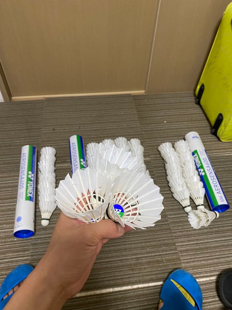 YONEX AEROSENSA 600、500,400バドミントンシャトル