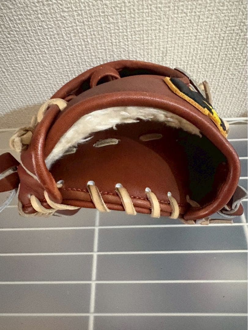 ワールドペガサス　 硬式(軟式兼用) 内野手用　右投　茶色　ほぼ新品