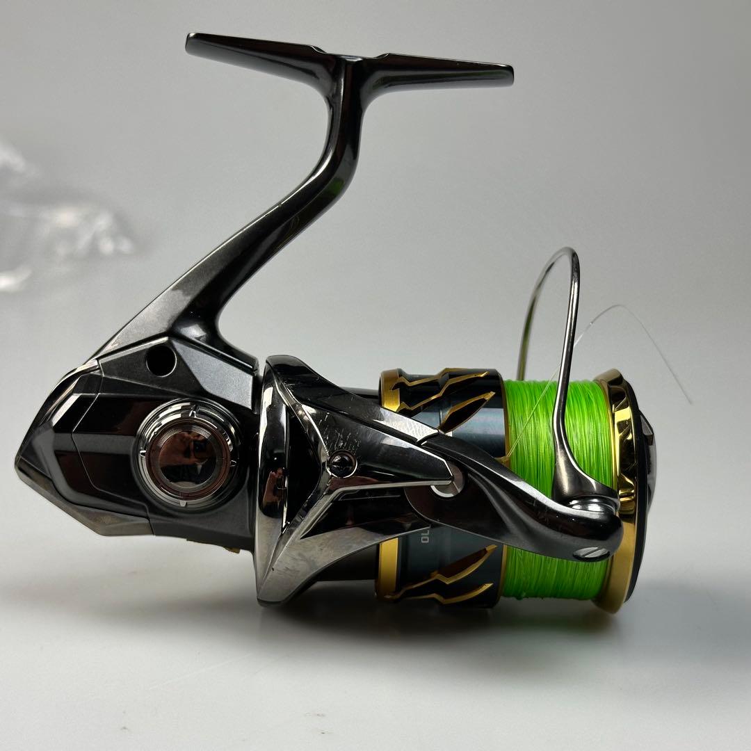シマノ 20ツインパワー C3000XG スピニングリール