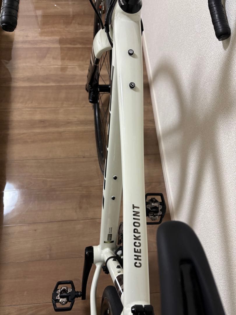 TREK 「トレック」 CHECKPOINT ALR5 2023年