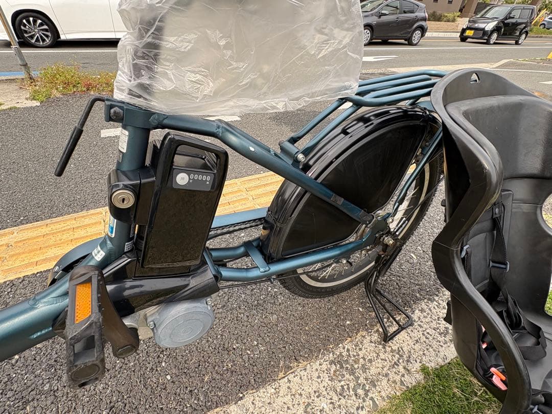 032中古ブリヂストンビッケ電動アシスト自転車　12Ah 大阪