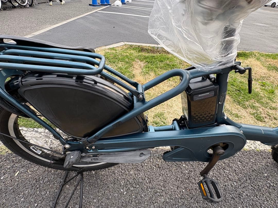 032中古ブリヂストンビッケ電動アシスト自転車　12Ah 大阪