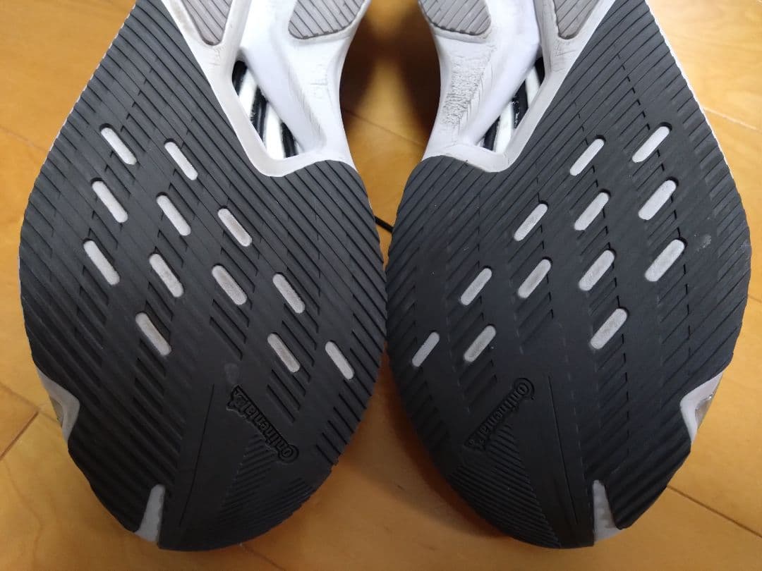 【美品】adidas アディゼロボストン12 M グレー 27.5cm