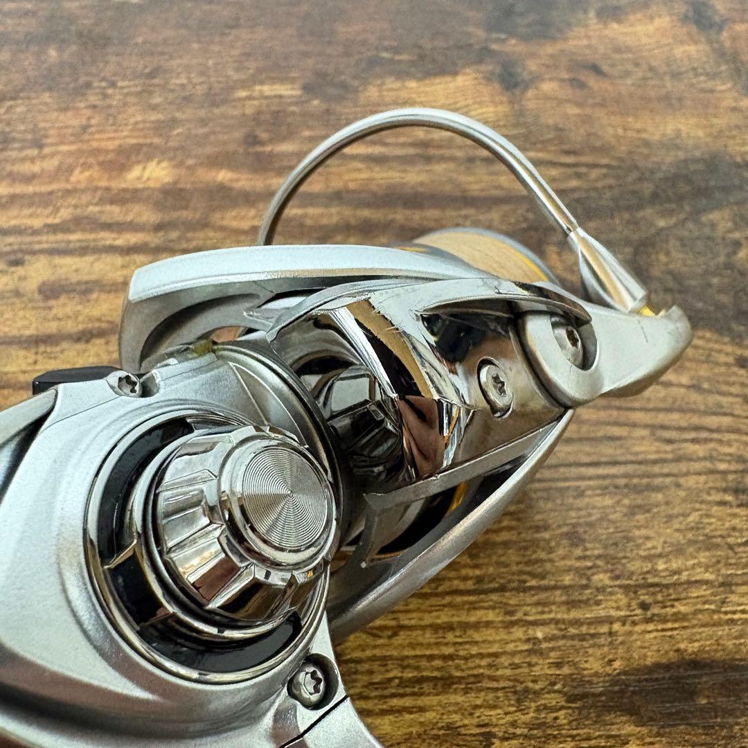 【一度使用しただけの美品】DAIWAフリームスLT2500