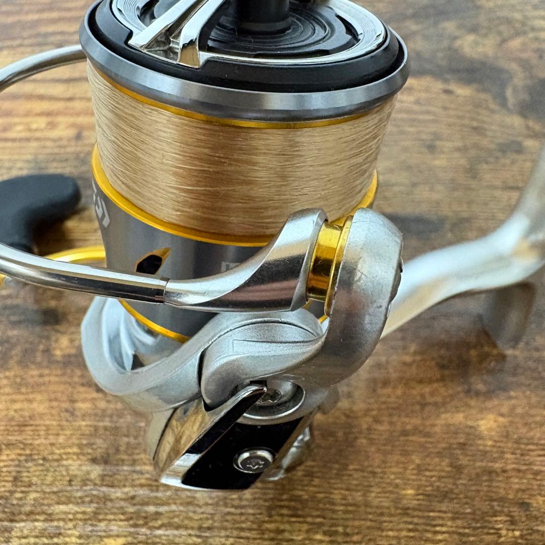 【一度使用しただけの美品】DAIWAフリームスLT2500