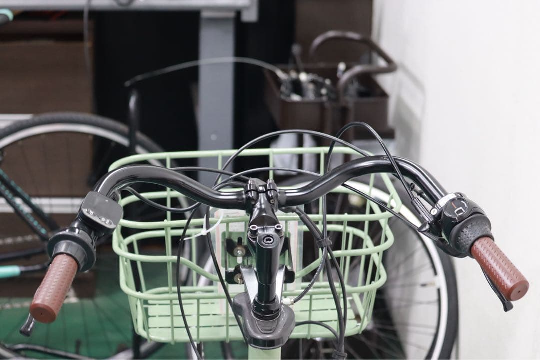 ブリヂストン電動アシスト自転車　★ B400 ★ １ヶ月保証★完成車