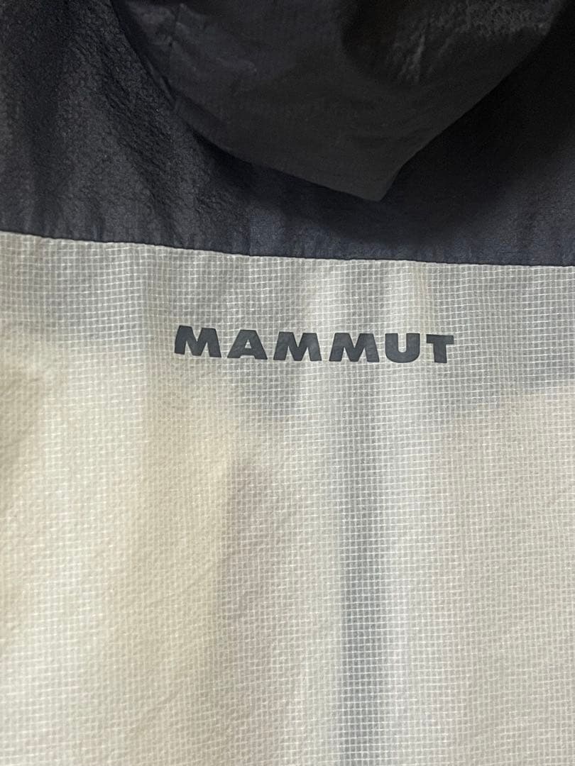 MAMMUT コンベイウィンドブレーカーフーデッドジャケットAFメンズ 白黒