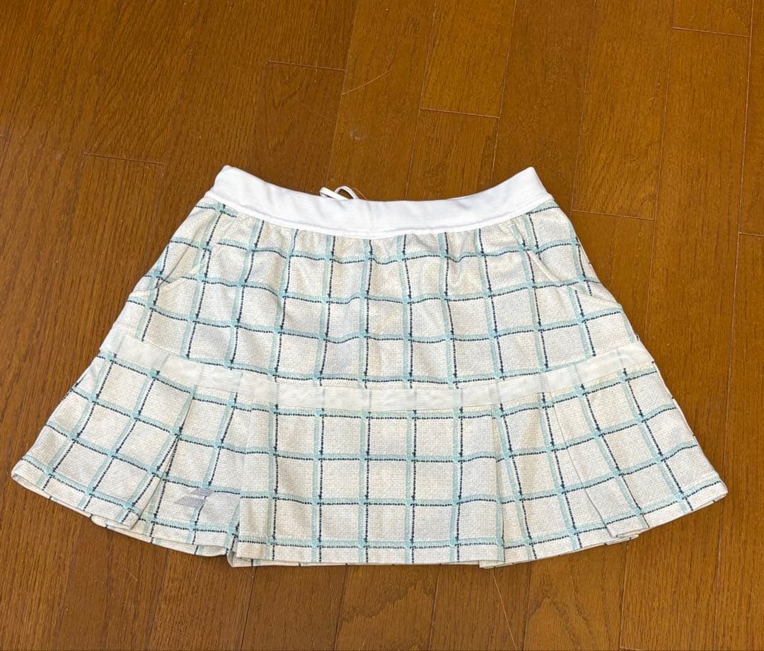 みい　バボラ　テニスウェア　セットアップ