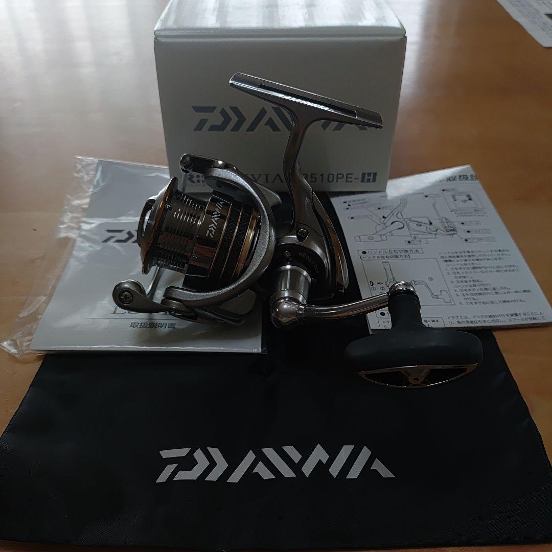 中古　DAIWA LUVIAS 2510PE-H スピニングリール　ルビアス