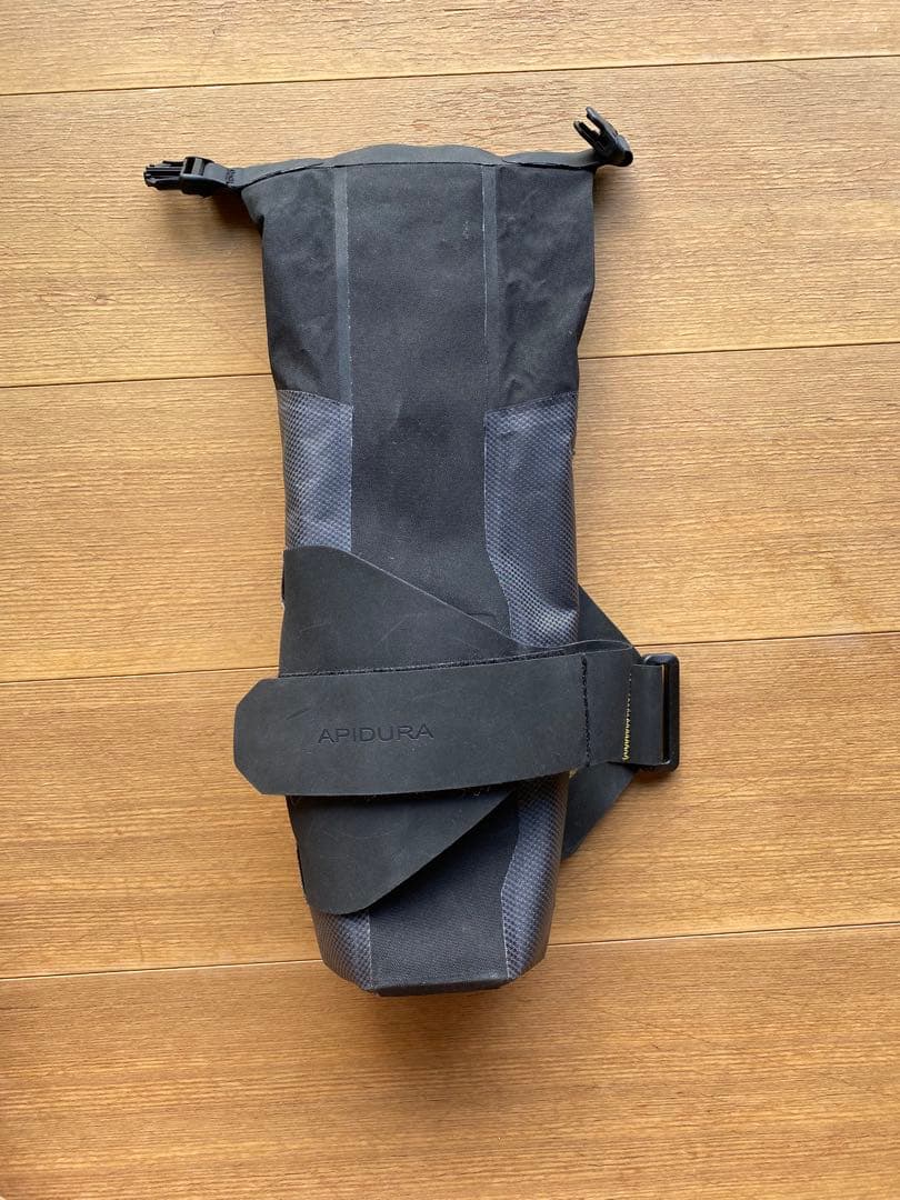apidura ダウンチューブバッグ