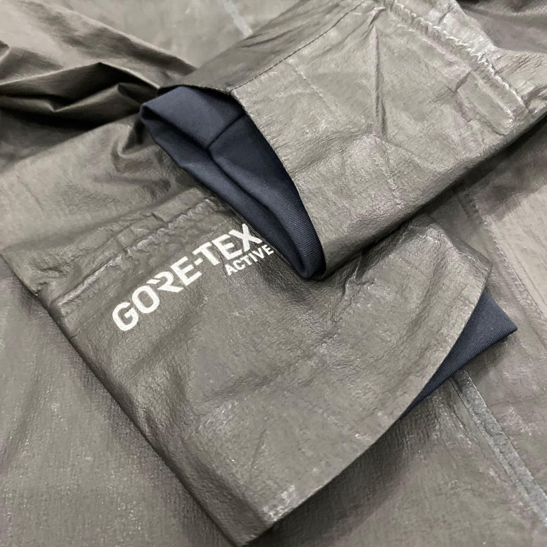 UNDER ARMOUR ブラックＭ0102 GORE-TEX ジャケット