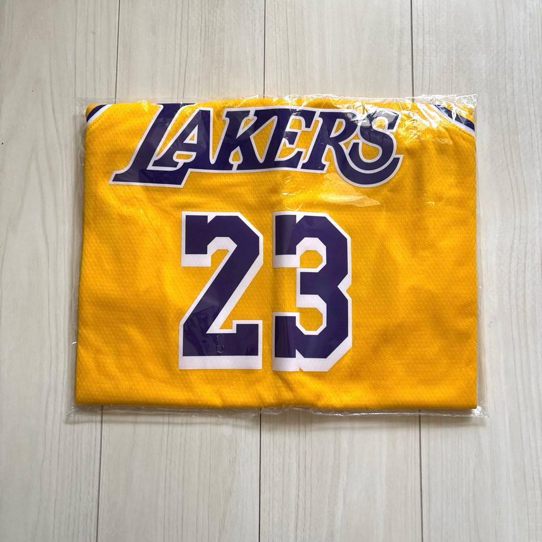 【新品未使用タグ付】 NBA レブロン・ジェームズ 　レイカーズ　ユニフォーム