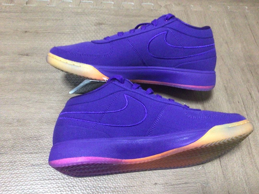 Nike book1 ナイキ　ブック1