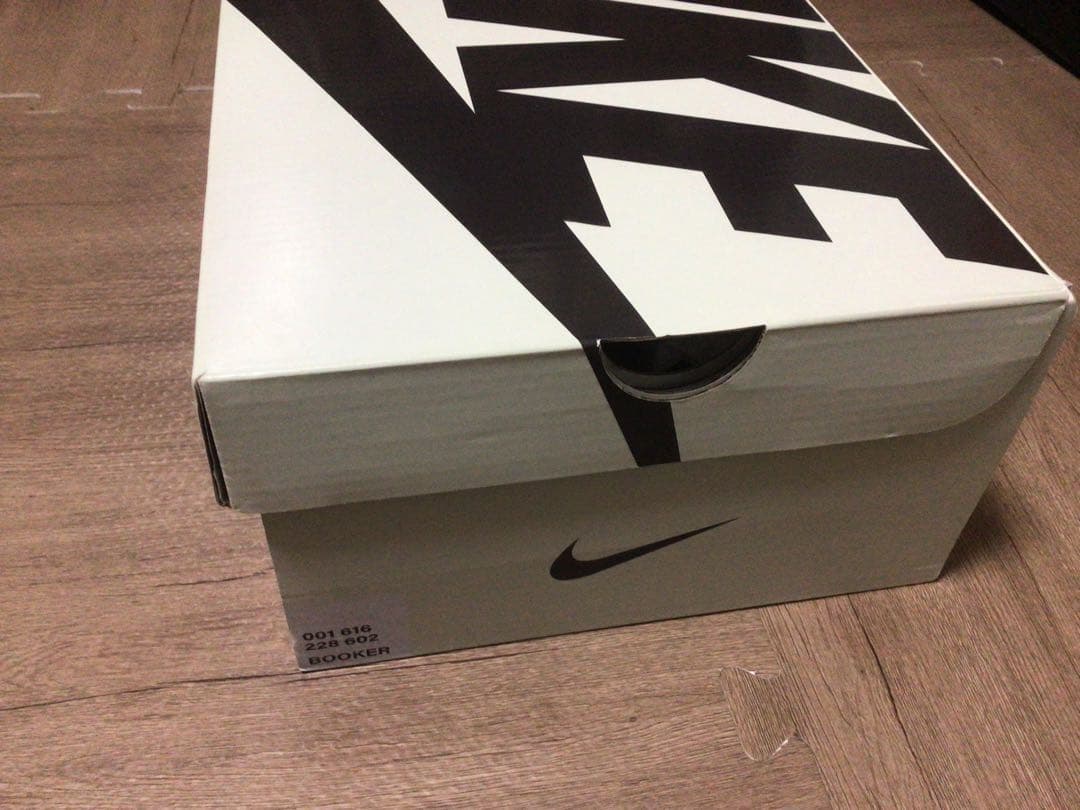 Nike book1 ナイキ　ブック1