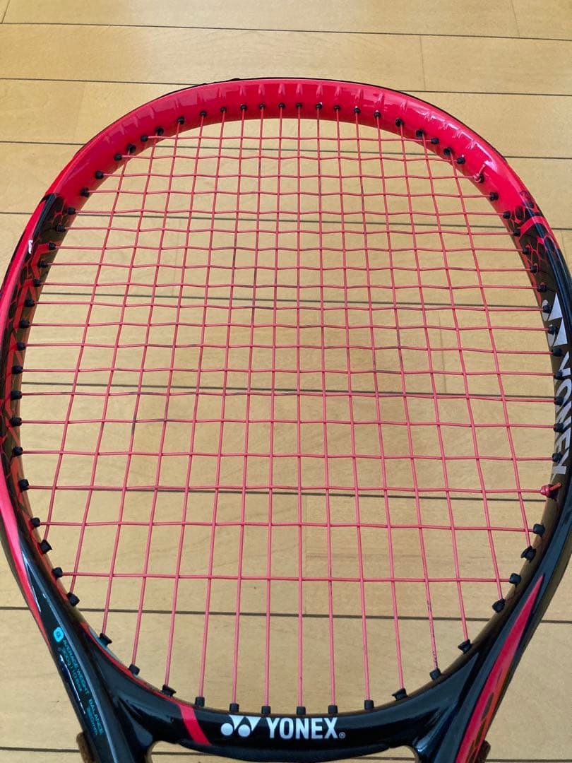 YONEX VCORE SV100 硬式テニスラケットグリップ2