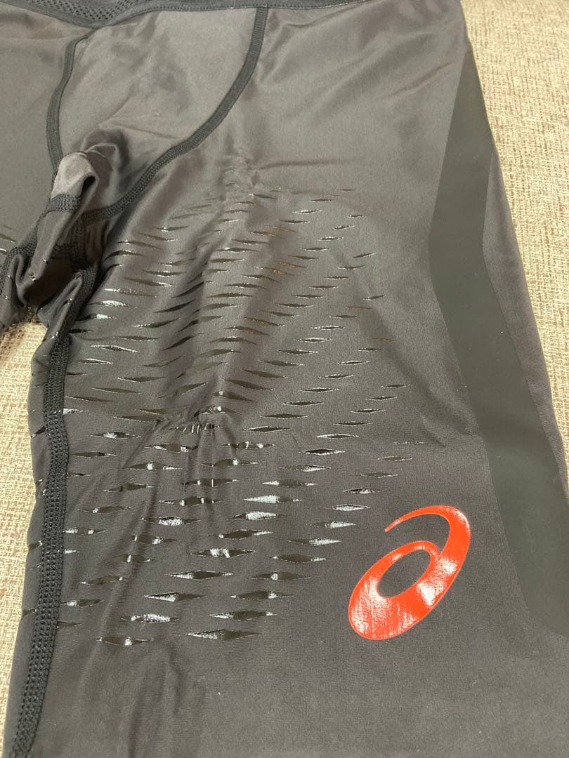 新品 アシックス SPEED TIGHT Sサイズ