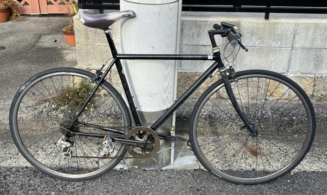 広島引取限定★FUJI STRATOS 8段変 700 x28C クロスバイク★