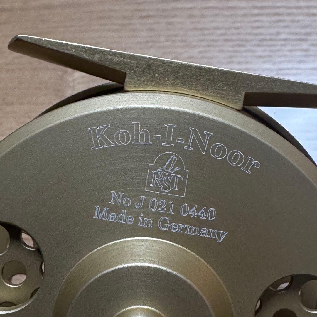 Koh-I-Noor フライリール J021 0440 ゴールド