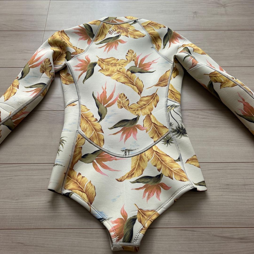 Billabong フローラル ロングスリーブスプリングウェットスーツ　サイズL