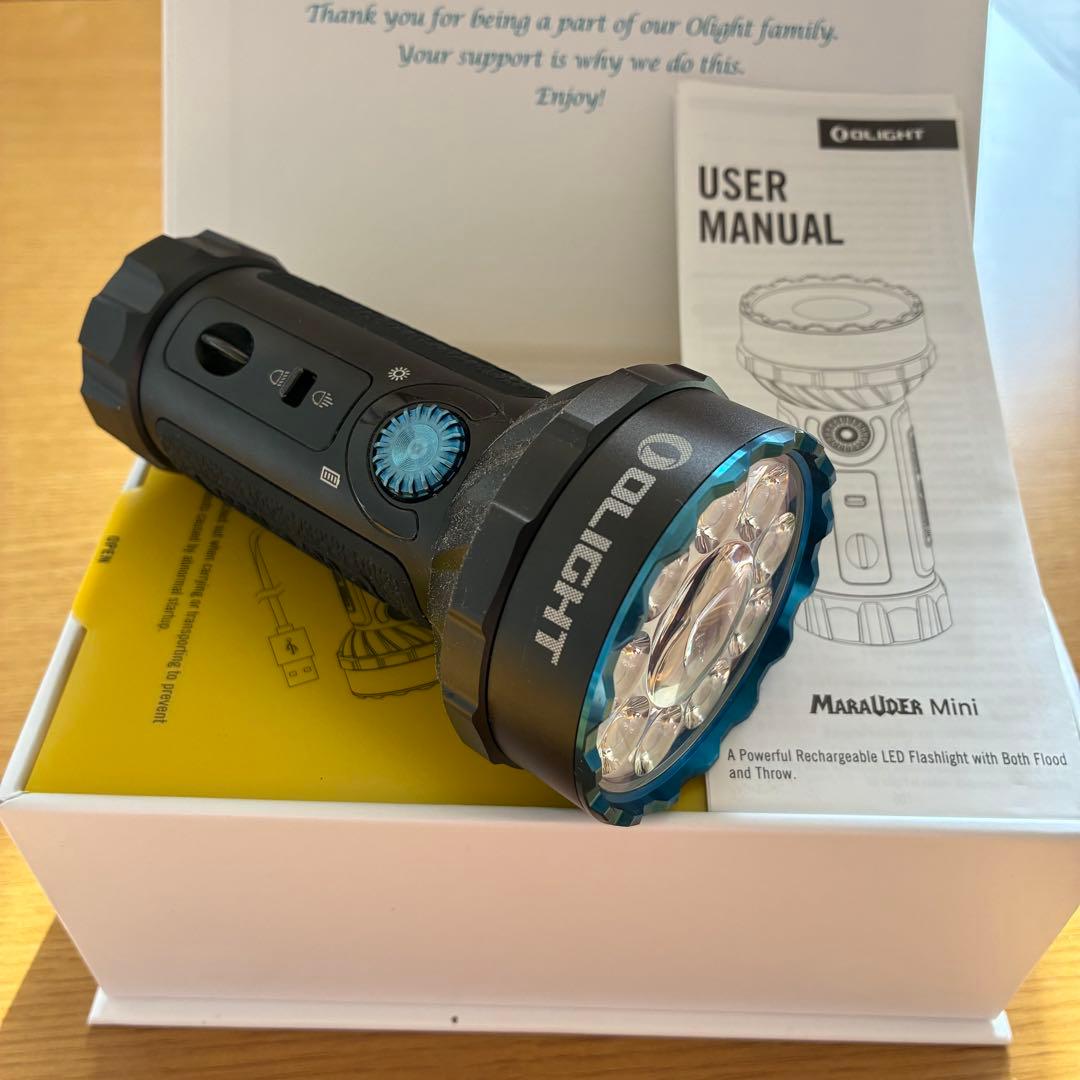 OLIGHT Marauder Mini 爆光フラッシュライト (ブラック）