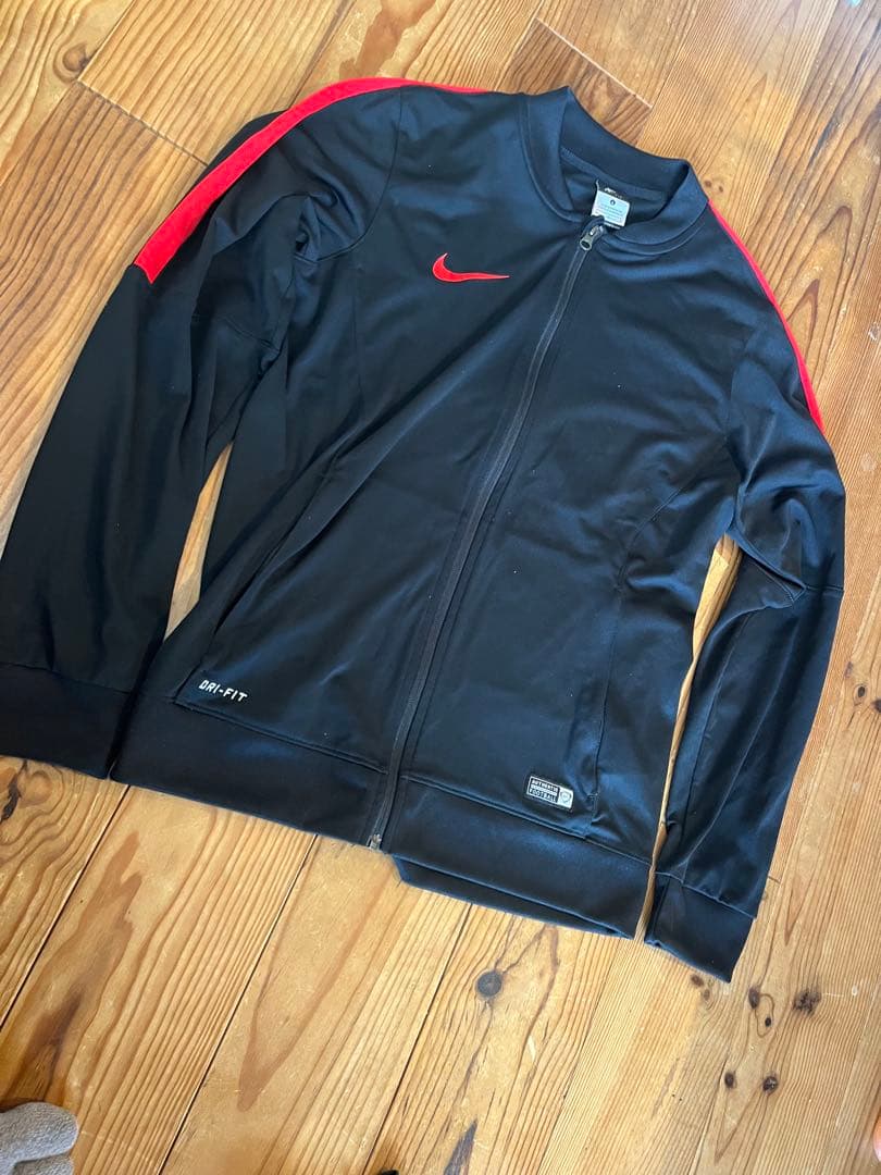 T*e様 NIKE DRI-FIT トラックスーツ　ジャージ上下　セットアップ