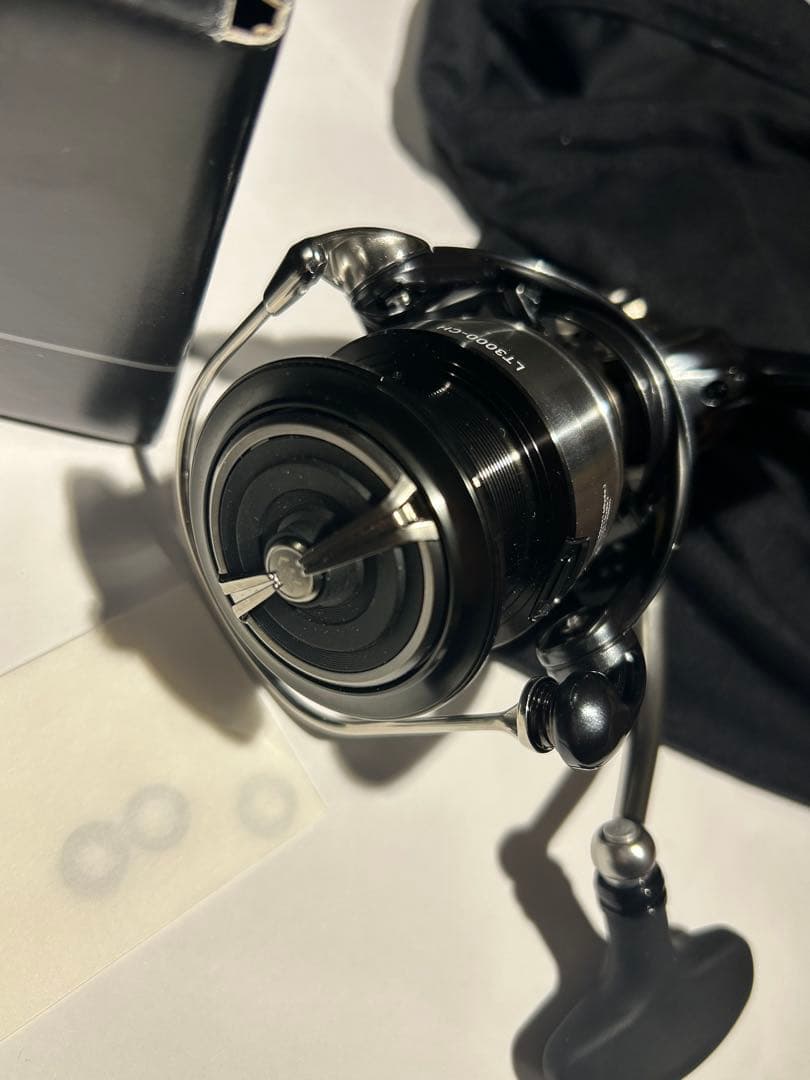 ダイワ 24セルテート LT3000-CH スピニングリール 超美品