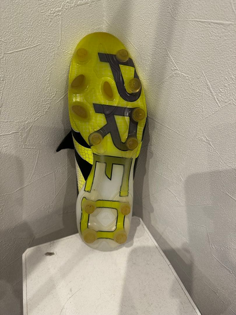 adidas Predator サッカーシューズ・スパイク ホワイト/イエロー