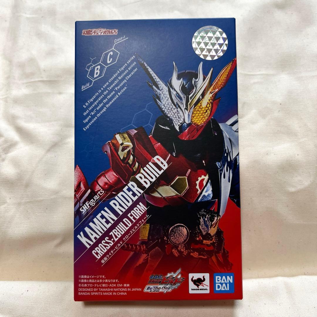S.H.Figuarts 仮面ライダービルド クローズビルドフォーム