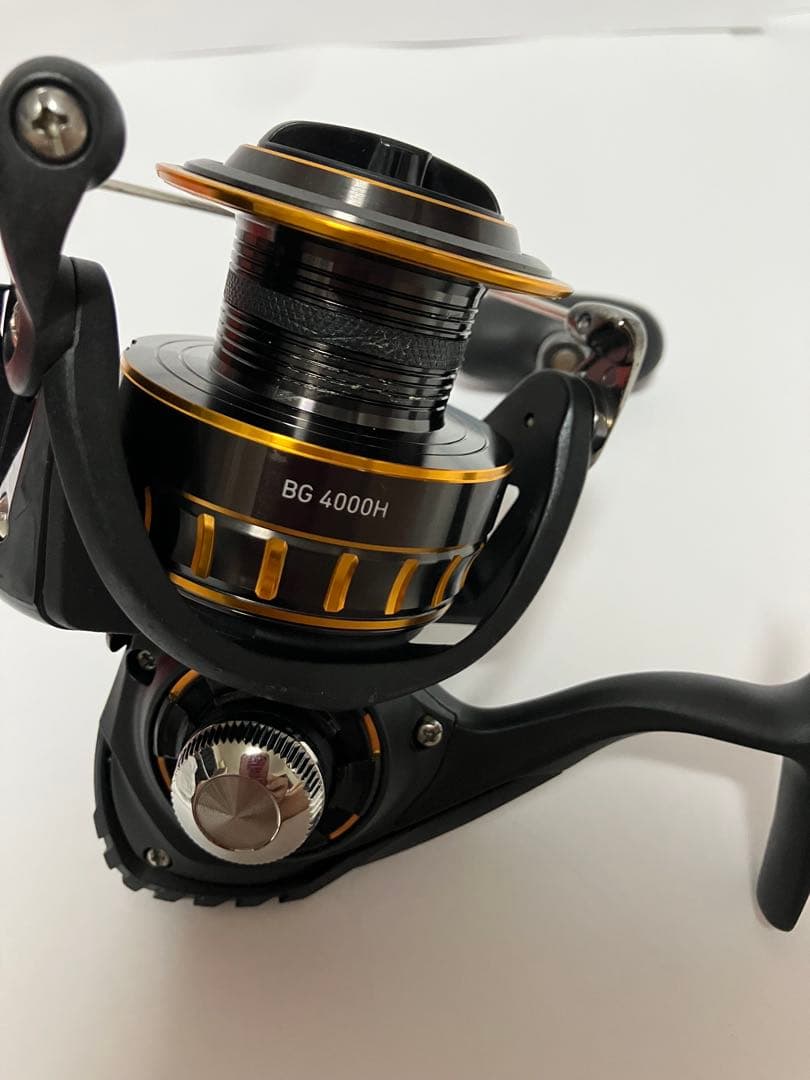 Daiwa BG 4000H スピニングリール