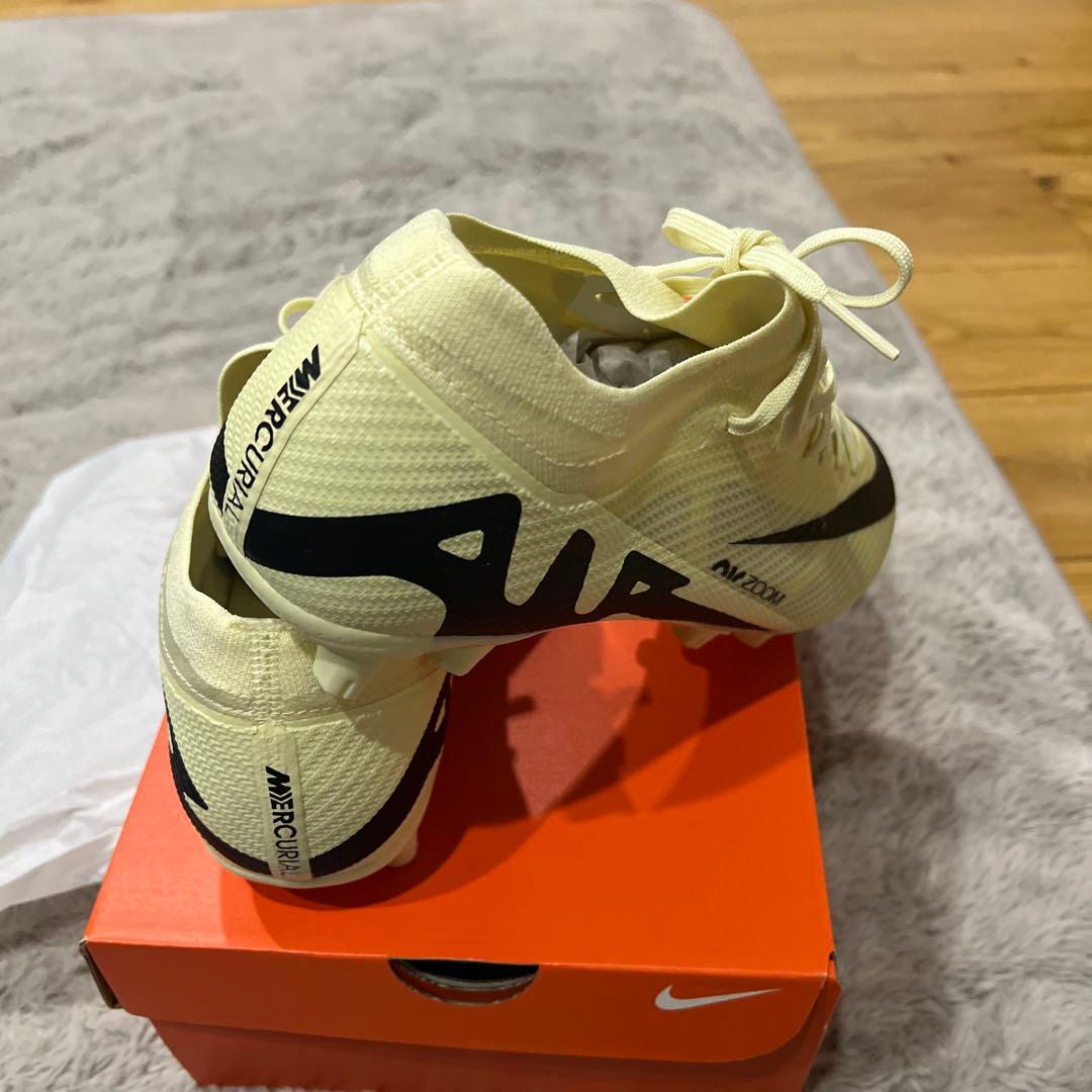 Nike Mercurial ZOOM VAPOR15 サッカーシューズ