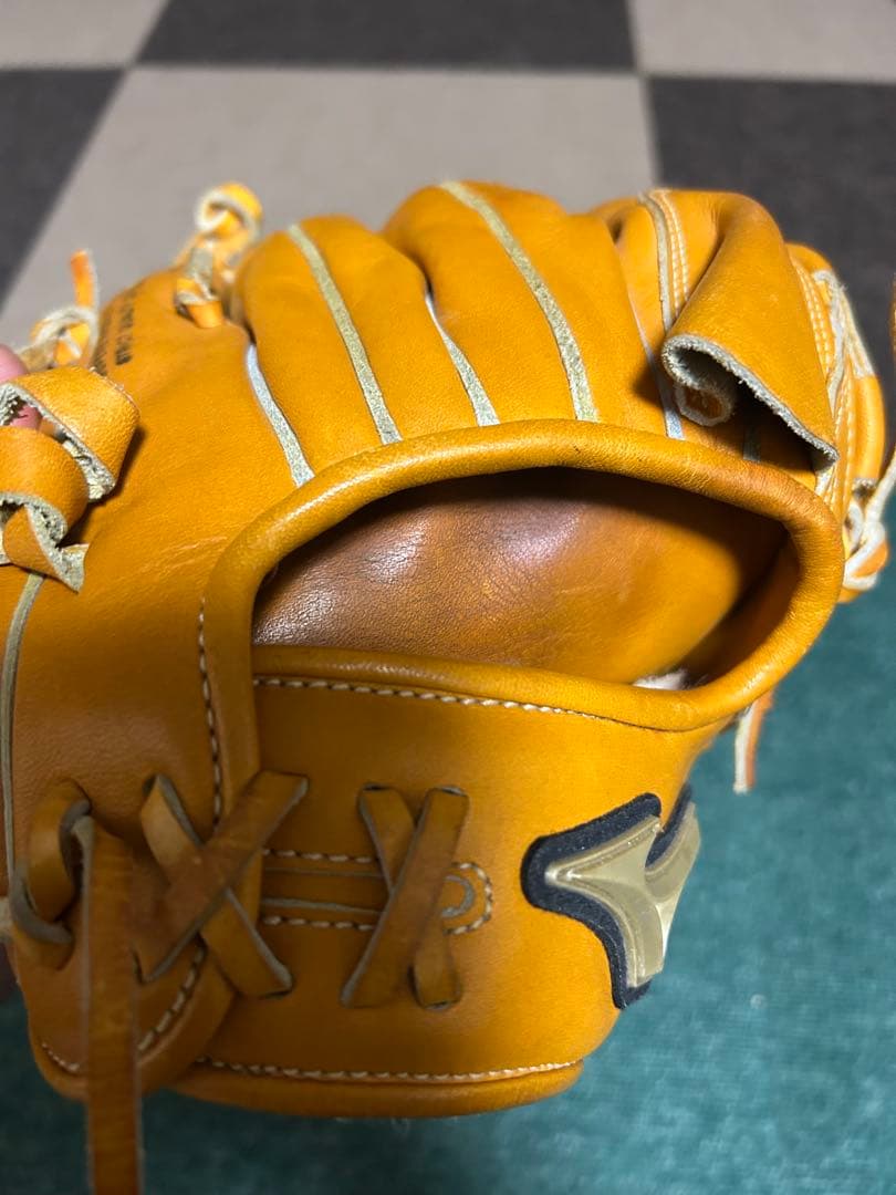 グローバルエリート　GA 少年軟式　内野手用