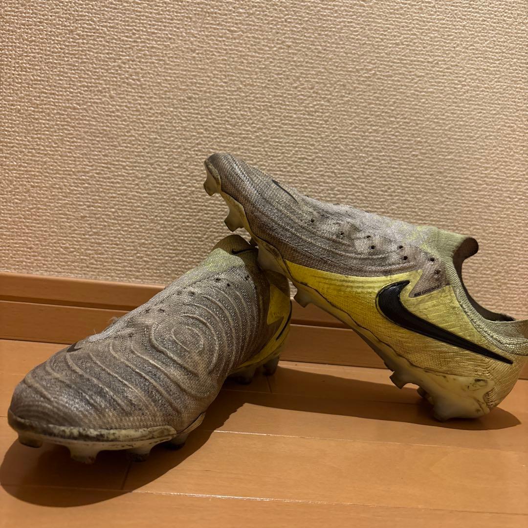 NIKEサッカースパイクファントムgx2 agソール