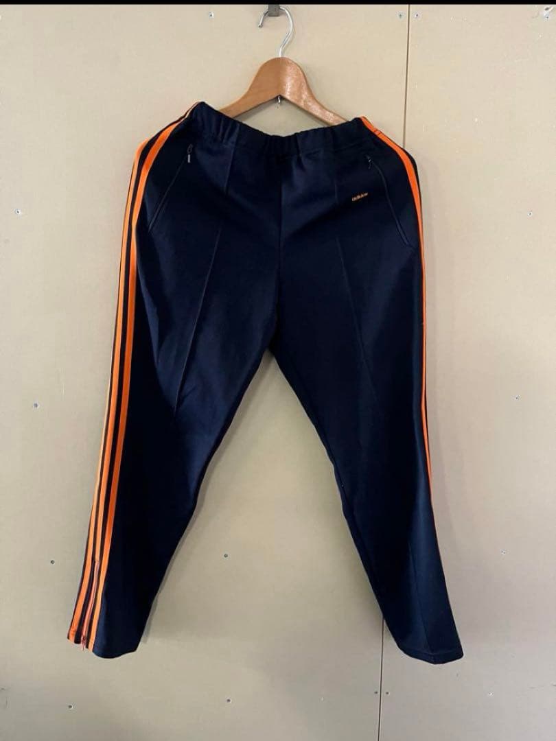 《*ん様 ★ 80s 【デサント製】 adidas トラックジャケット　ジャージ