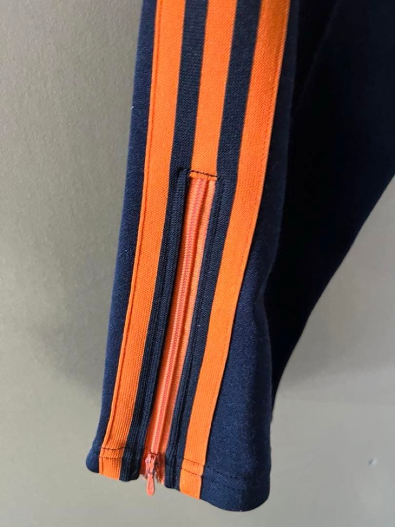 《*ん様 ★ 80s 【デサント製】 adidas トラックジャケット　ジャージ