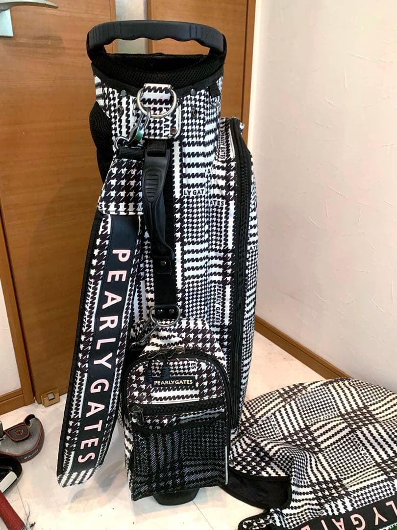 希少　正規品　完売　パーリーゲイツ　スタンド　キャディバッグ　ヘッドカバーセット
