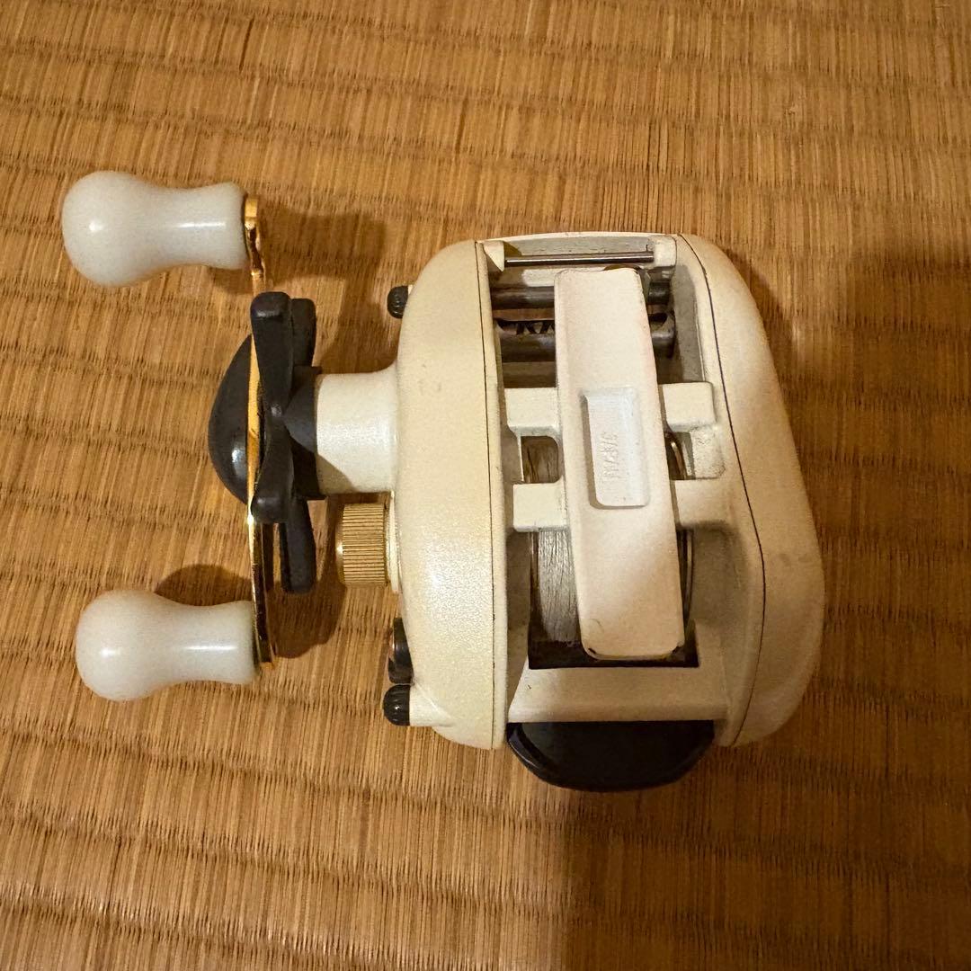 ZEAL イクシオーネ　カオリ　ベイトリール