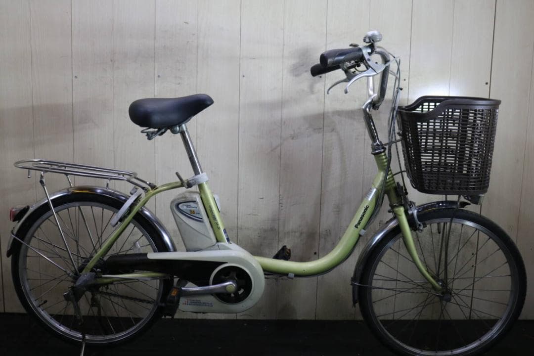 電動アシスト自転車 ライトグリーン 前バスケット付き