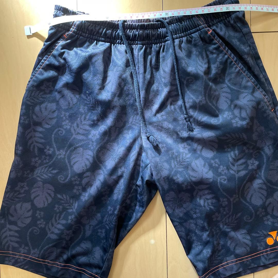ヨネックス　ハーフパンツ　Sサイズ　ボタニカル柄