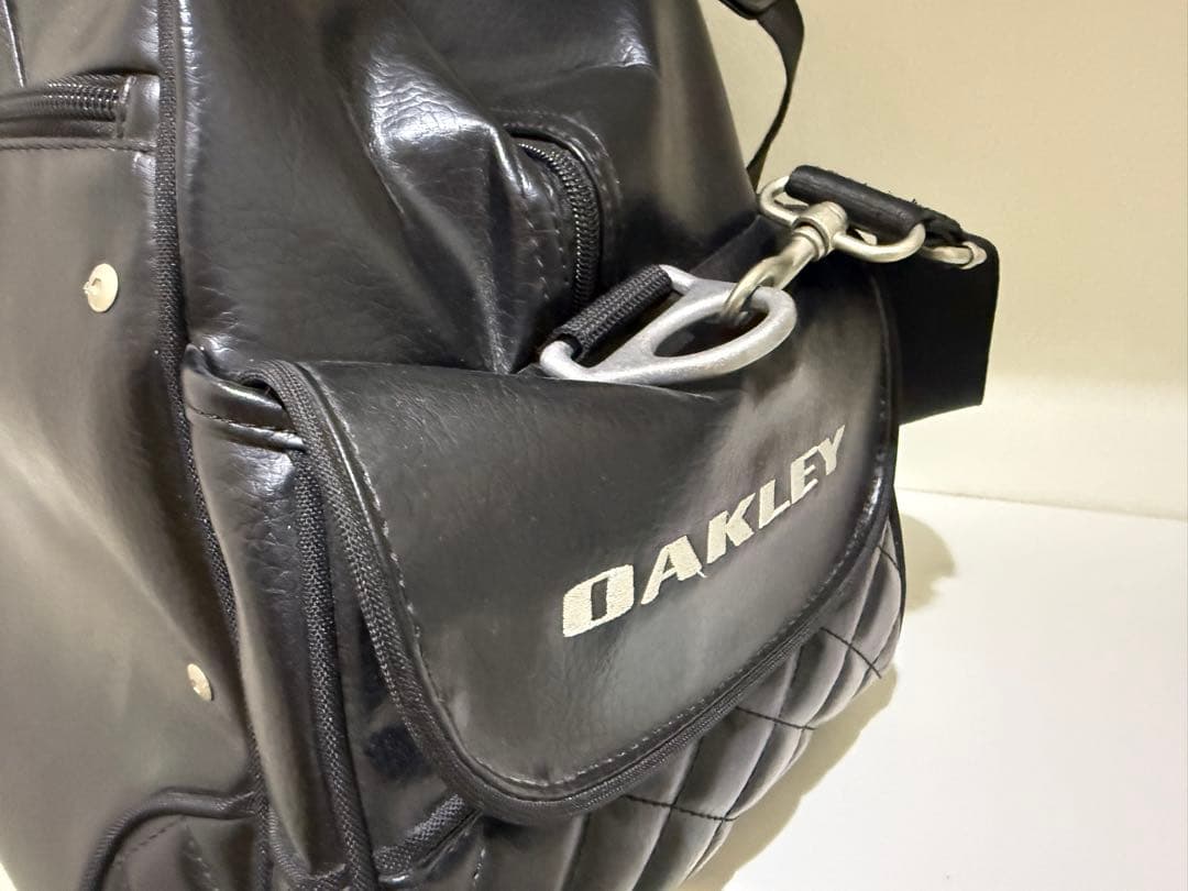 OAKLEY オークリー フェイクレザー ボストンバッグ 黒